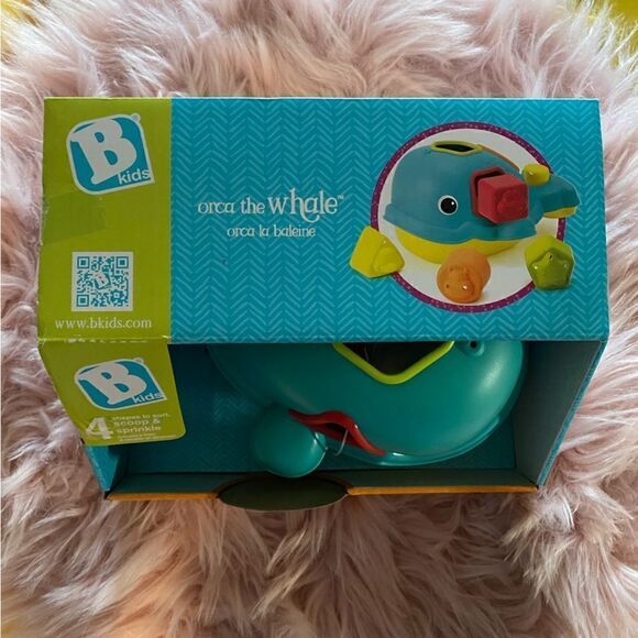 *NIB* B Kids Orca The Whale Baby Sorting Bath Toy - Picture 2 of 3
